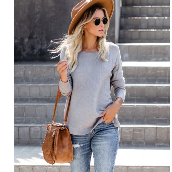 CYNTHIA Light Weight Knit Sweater - Picture 1 of 8